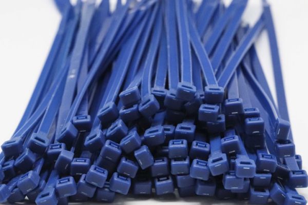 4.8mm x 200mm Dark Blue Cable Ties 100pcs
